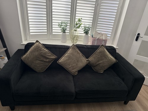 Seater black sofa - 3,